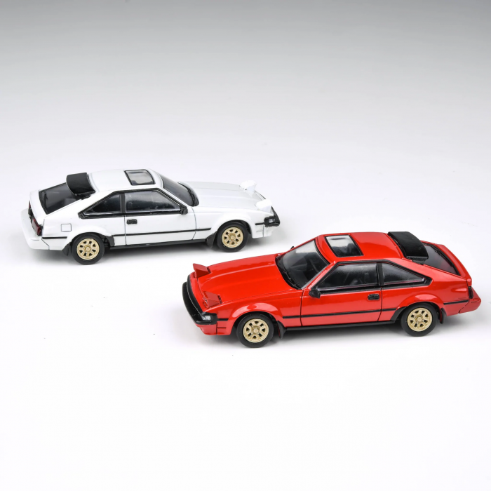 Para64 1:64 - Toyota Supra Celica A60 (lights up) Red LHD
