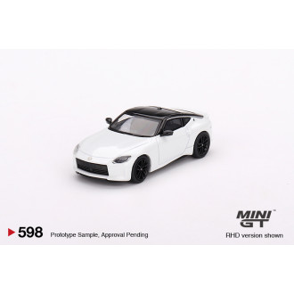 Mini GT 1:64 - 2023 Nissan Fairlady Z Version ST Everest White RHD
